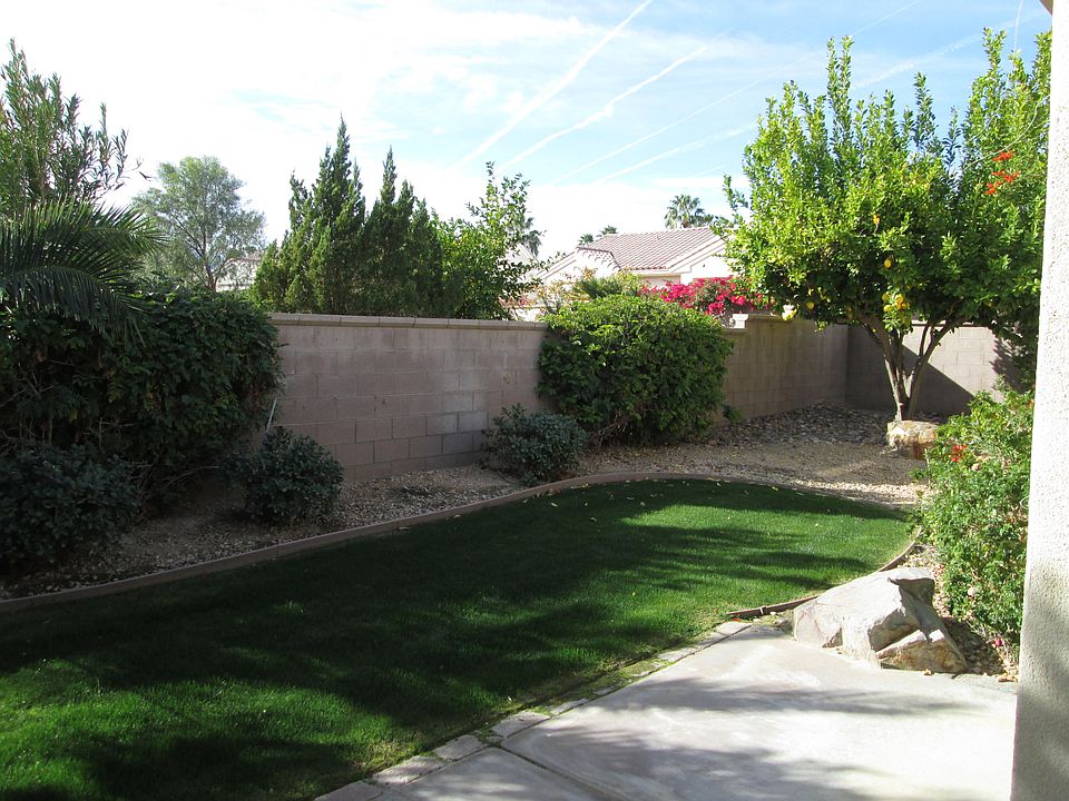 2nd image of 38557 Fallbrook Ave