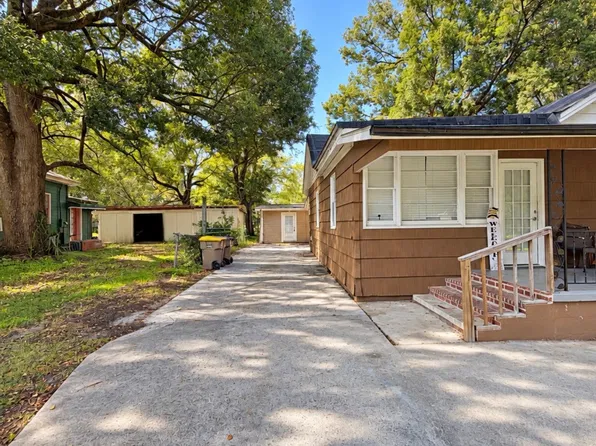 111 Commonwealth Ave APT B, Pt Wentworth, GA 31407