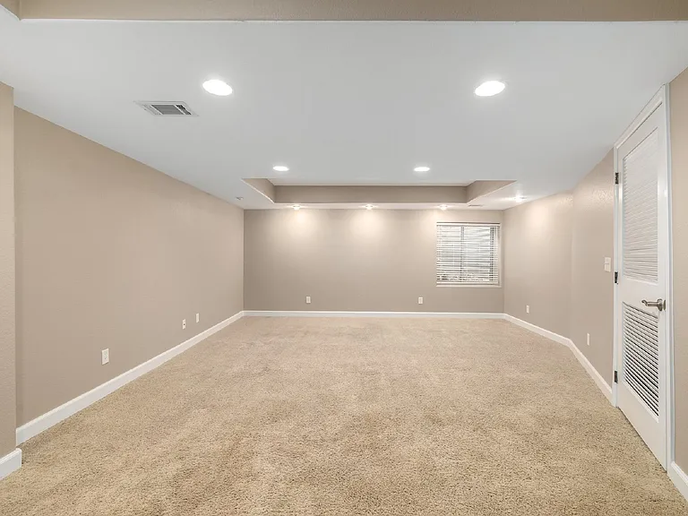 16605 E Auburn Hills Dr — Photo 27