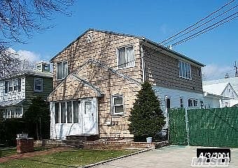 1st image of 61 Brodmoor Ln