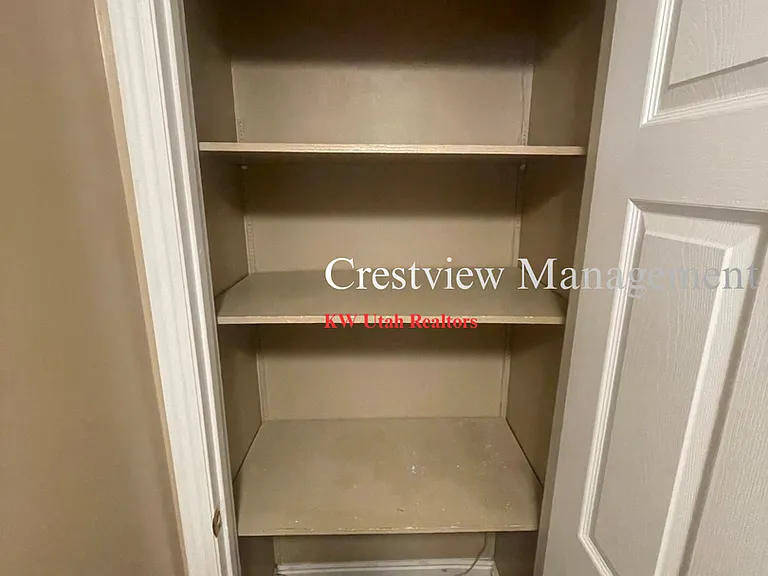 Washington Terrace 8-Plex — Photo 7