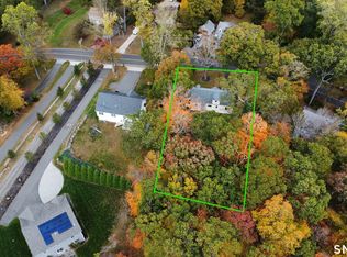 32 Cedarhurst Lane, Milford, CT 06461