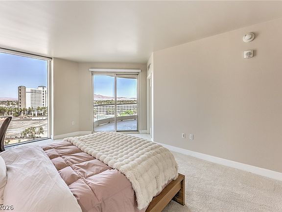 4th image of 2777 Paradise Rd Unit 807