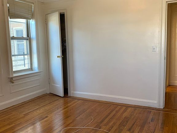 5th image of 776 Mace Ave #2