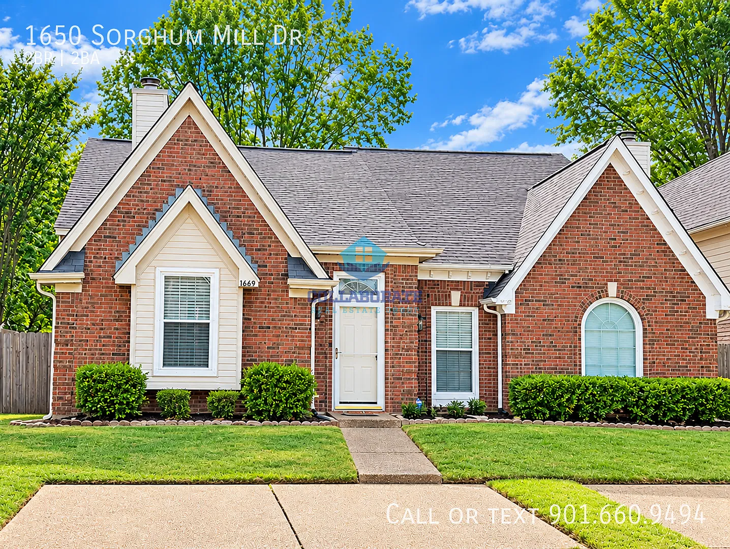 Charming Brick Home with Vaulted Ceilings, Loft & Fenced Backyard in Cordova! — Photo 1