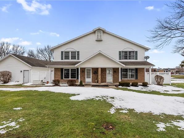 111 Dessie Hts, West Henrietta, NY 14586