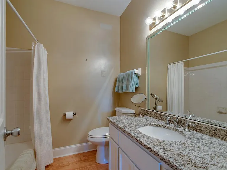 208 Sloan Rd — Photo 5