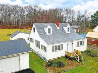 11244 Woodworth Rd, North Lima, OH 44452