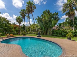 8204 SW 176th Ter, Palmetto Bay, FL 33157
