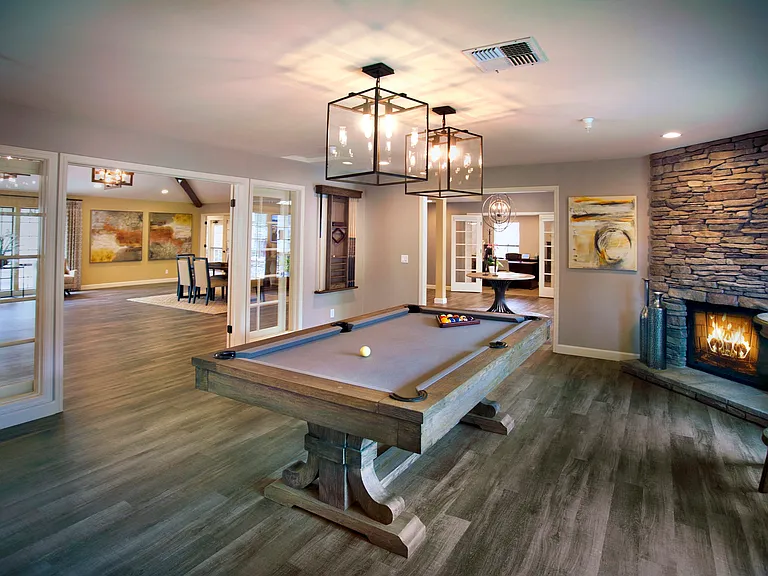 Club Pacifica Apartments — Photo 5