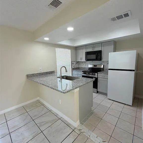 7426 Wynnewood Sq #195 — Photo 4
