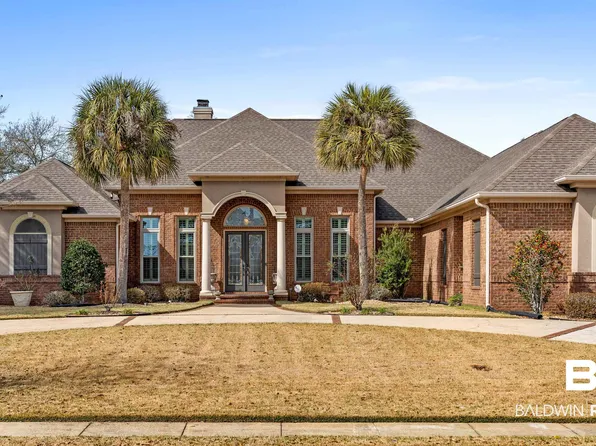 705 Village Dr, Gulf Shores, AL 36542