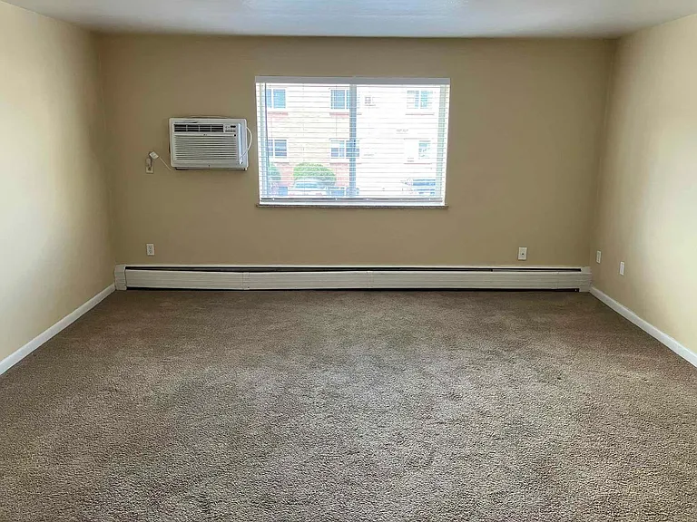 Updated Littleton Apartment with Amenities! Sapphire Place — Photo 12