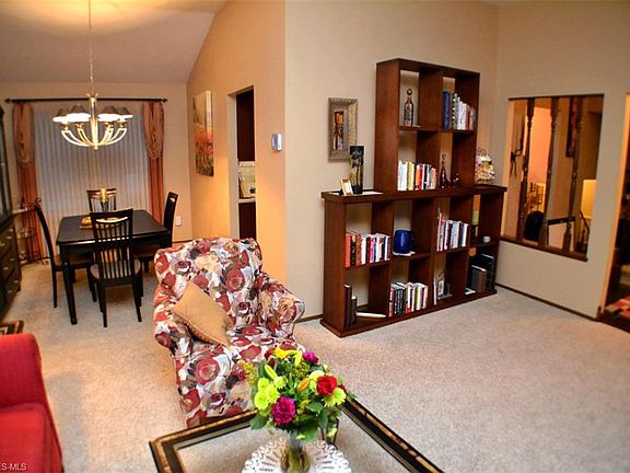 3rd image of 6659 Wedgewood Dr