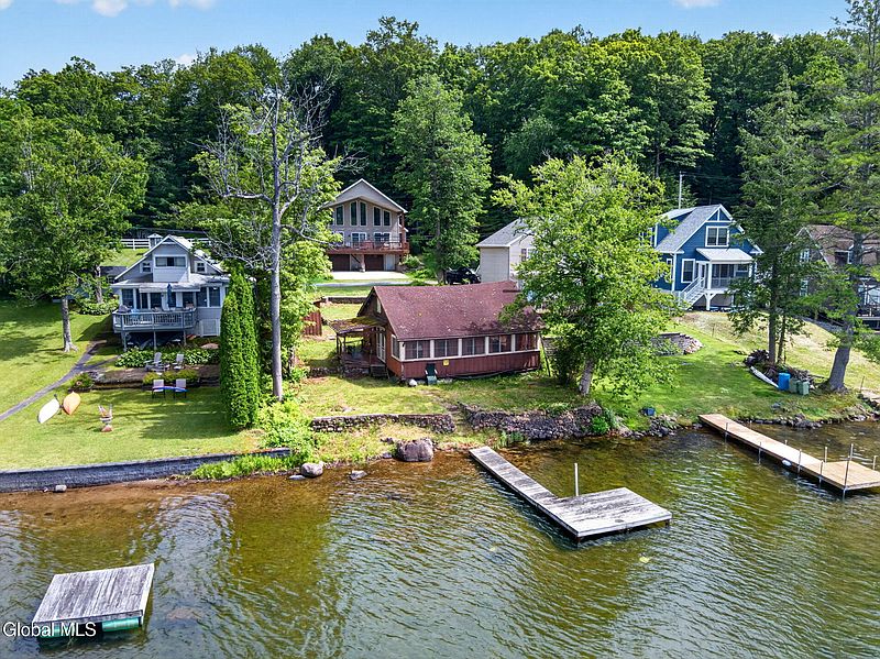 2nd image of 3015 South Shore Drive #West