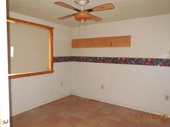 3rd image of 7856 Carmencita Ave