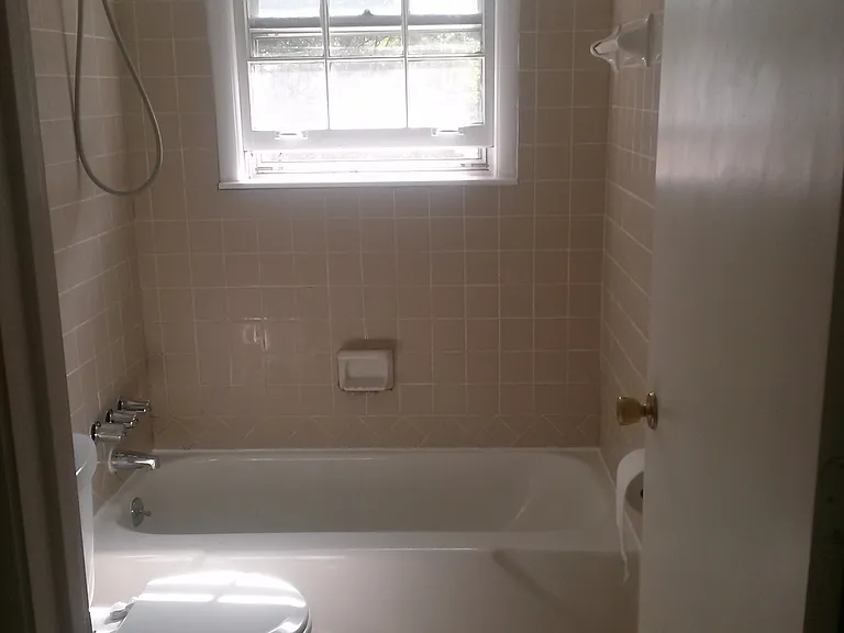 2907 W Linden Ave #B — Photo 6