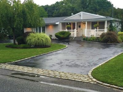 1076 Martinstein Ave, Bay Shore, NY, 11706