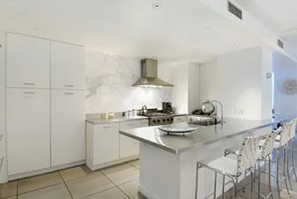 Rented by Douglas Elliman | media 32