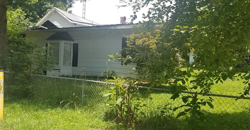 1st image of 615 N Jefferson St