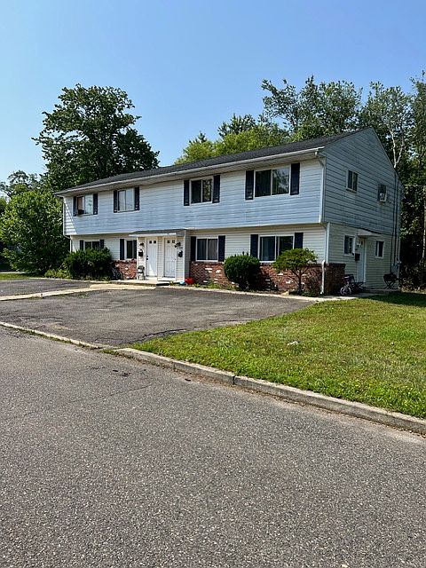 1st image of 322 Campe St