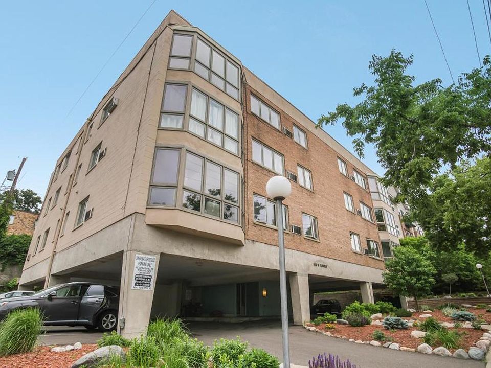 1st image of 504 Franklin Ave W #2F