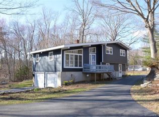 21 Carter Hill Rd, Clinton, CT 06413