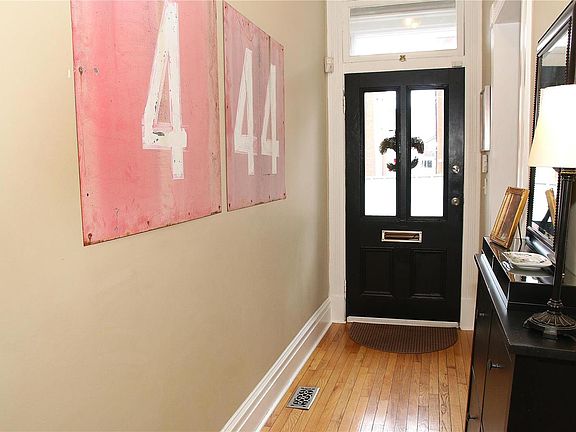 2nd image of 2634 Shenandoah Ave