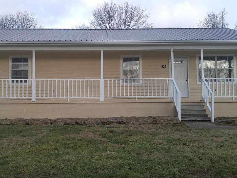 1st image of 928 Monroe Cir