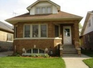 2533 Cochran St, Blue Island, IL 60406