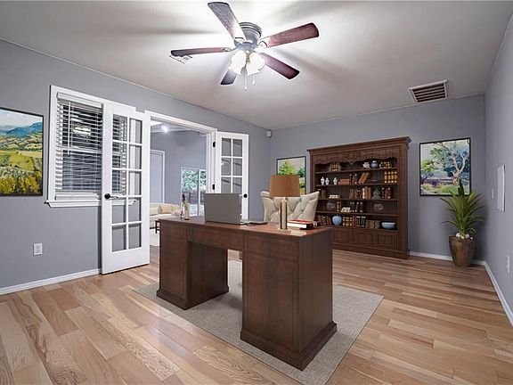 3rd image of 3000 Blueberry Ln