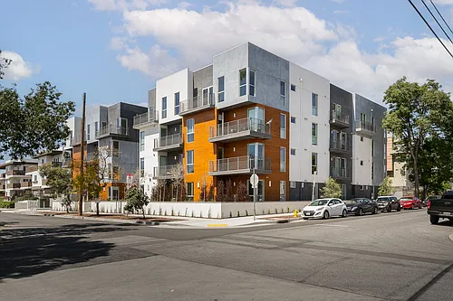 Empire at Larchmont Photo 1 Empire at Larchmont Photo 1
