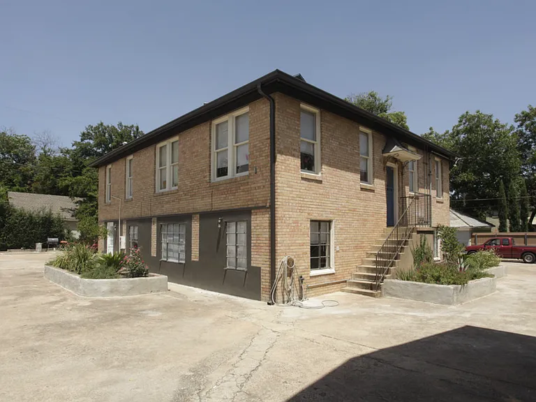Enfield House — Photo 12
