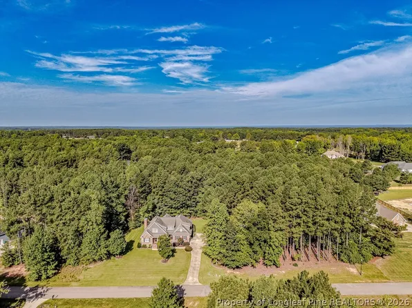 241 Saintsbury Pl, Sanford, NC 27330