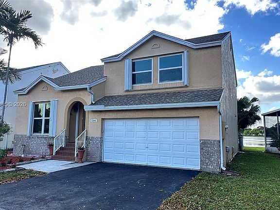 3rd image of 1141 Scarborough Dr