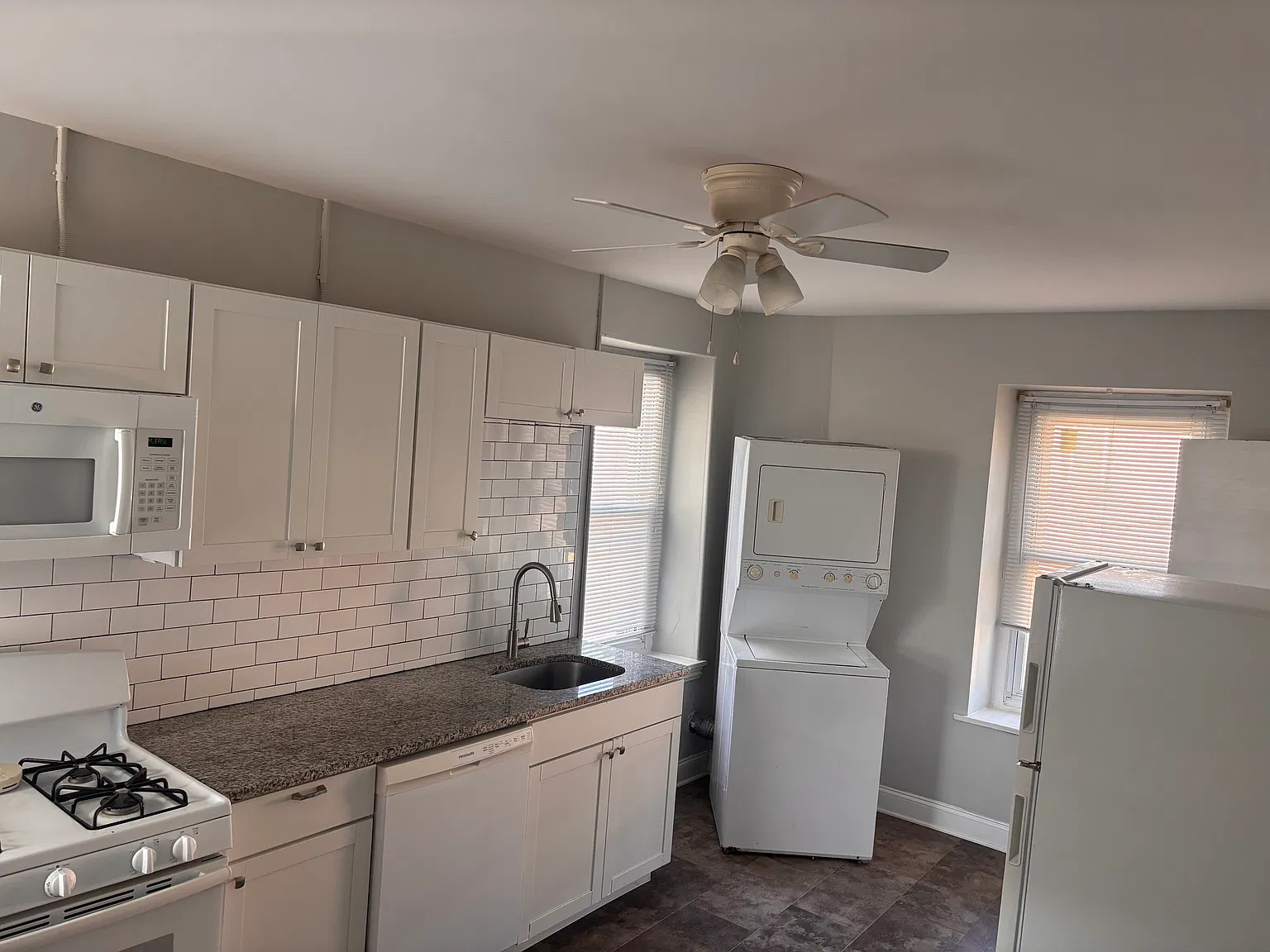 1 bed, 900 sqft, $1,500 — Photo 2