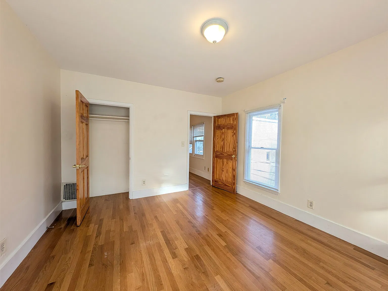187 Beacon St — Photo 1