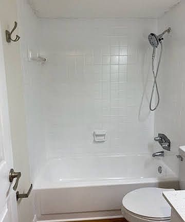 5th image of 1910 S Palmetto Ave #103