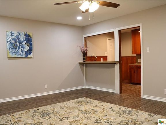 2nd image of 3501 Wildwood St
