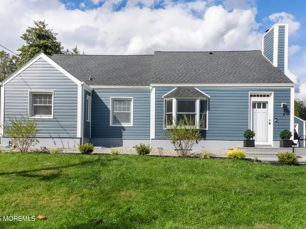 3 Crestwood Drive, Freehold, NJ 07728