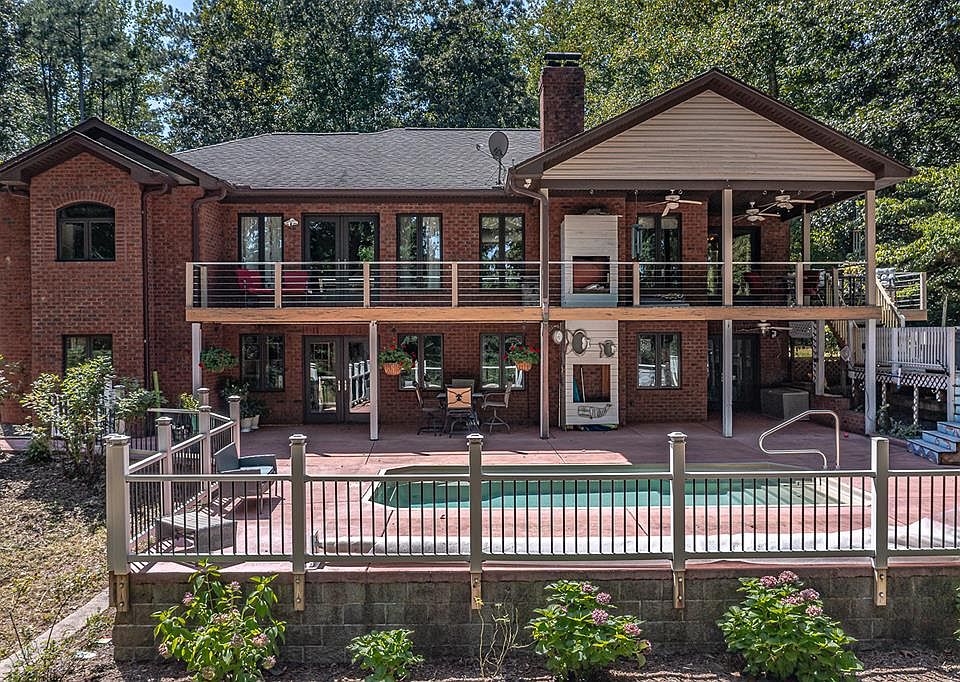 1st image of 1502 Knights Landing Dr