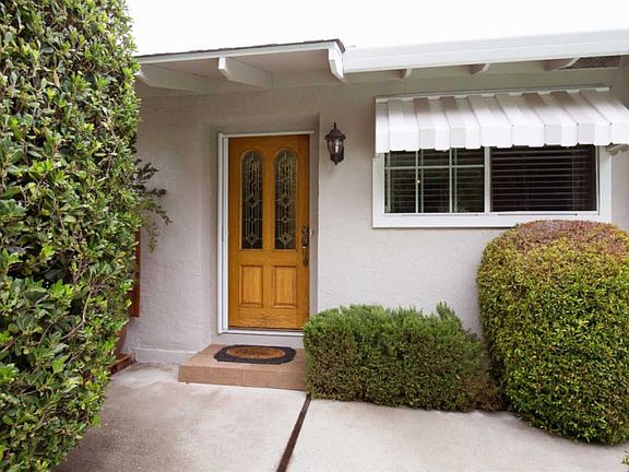 4th image of 5913&5915 Hillview Ave #1