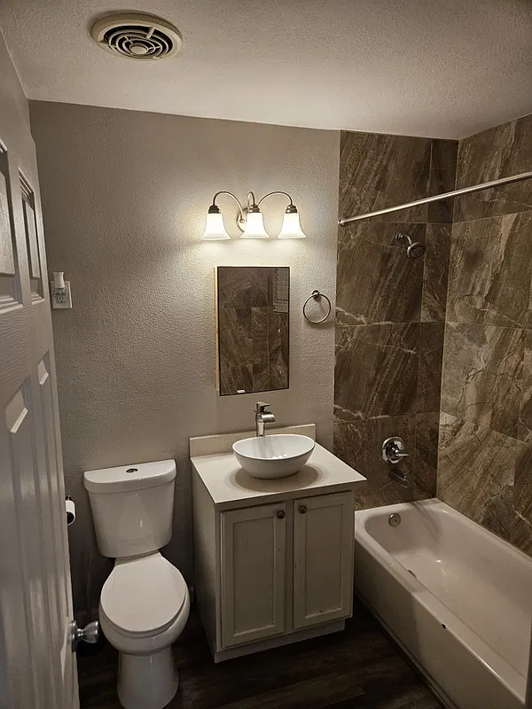 2 bed, 800 sqft, $1,500 — Photo 3