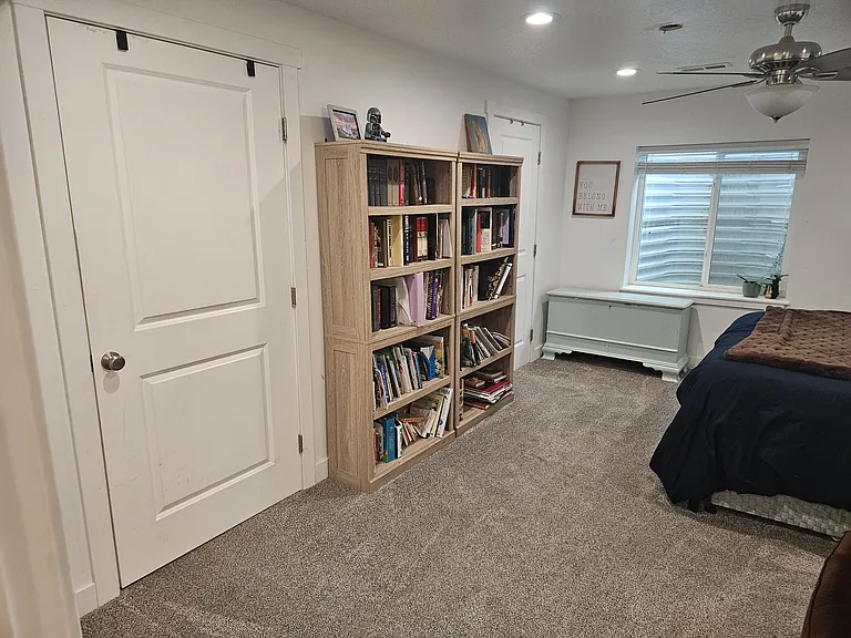 913 N 260 W — Photo 8