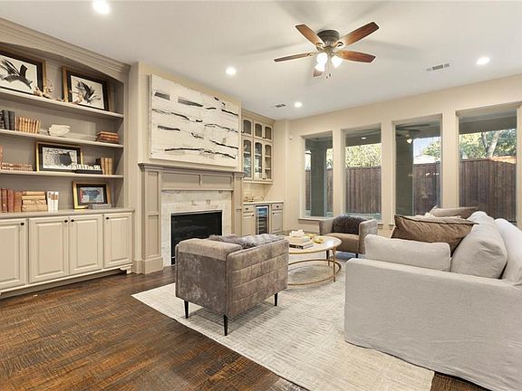 4th image of 9932 Dresden Dr