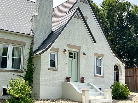 5th image of 85 Florence Ln