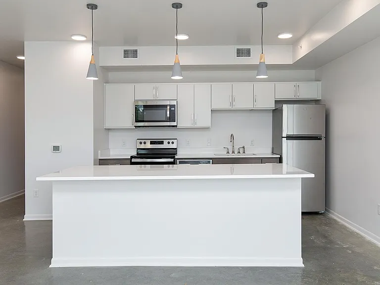 315 5th St #301 — Photo 20