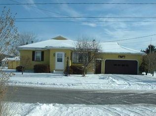 70 Tenth St, Jersey Shore, PA 17740
