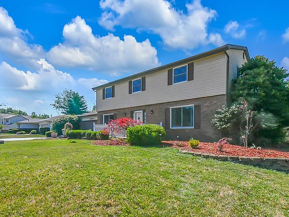 3rd image of 8633 Meadowton Ct NW