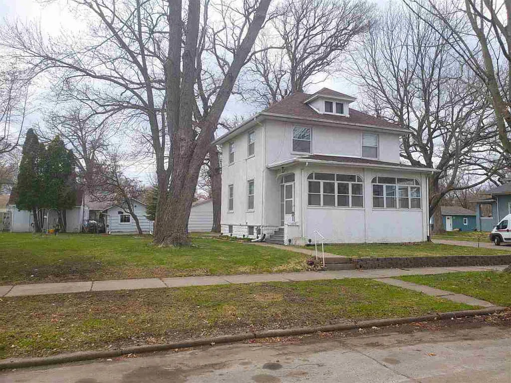 1600 28th St photo 1